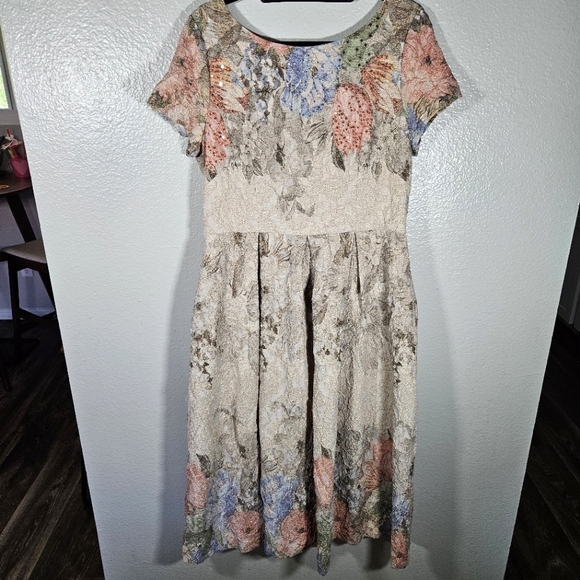 Adrianna Papell Melinda Floral Matelasse Midi Dress Size 14 - Picture 2 of 14
